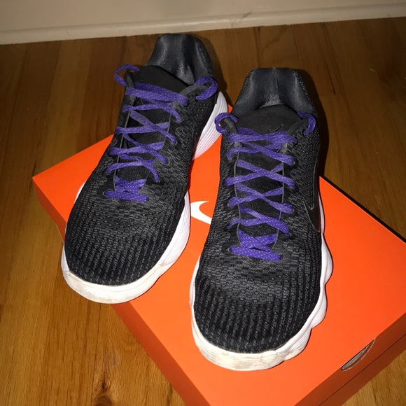 Nike Other - Men’s Nike sneakers, size 10.